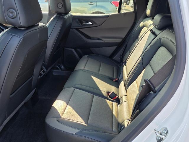 new 2026 Chevrolet Equinox car, priced at $32,422