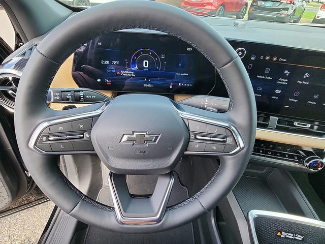 used 2025 Chevrolet Equinox car, priced at $31,485