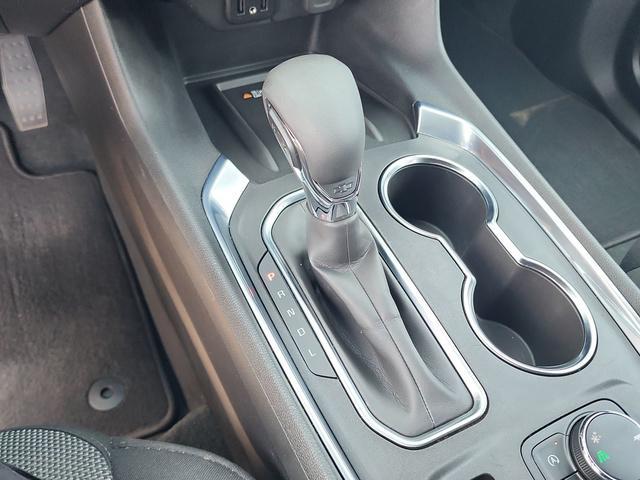 used 2022 Chevrolet Traverse car, priced at $28,471