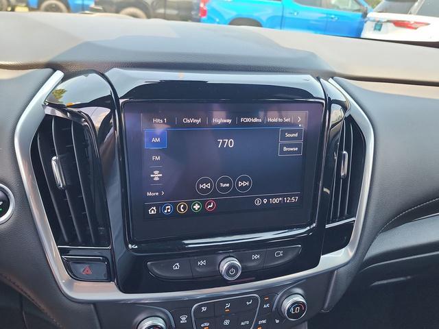 used 2022 Chevrolet Traverse car, priced at $28,471