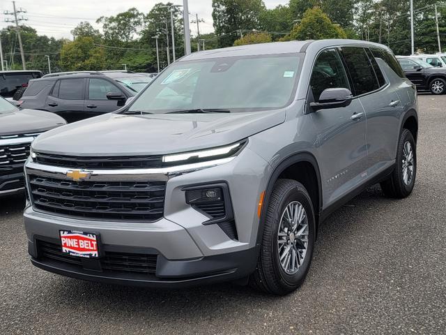 new 2024 Chevrolet Traverse car, priced at $38,752