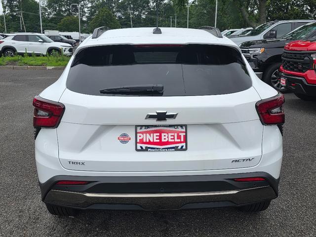 new 2025 Chevrolet Trax car, priced at $26,712