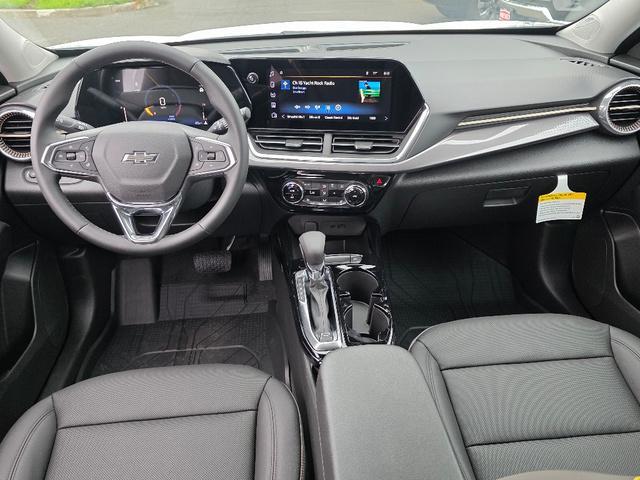 new 2025 Chevrolet Trax car, priced at $26,712