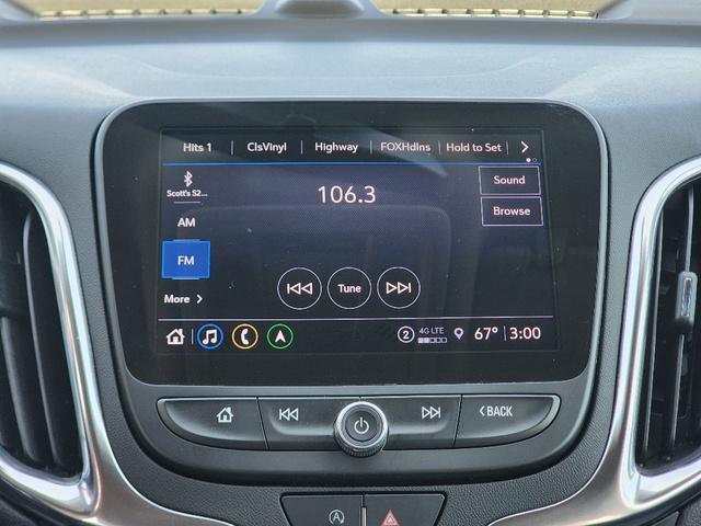 used 2022 Chevrolet Equinox car, priced at $21,542