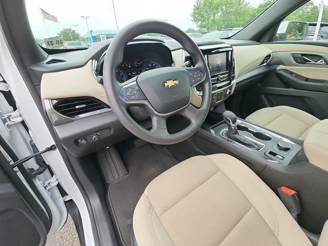 used 2023 Chevrolet Traverse car, priced at $26,982