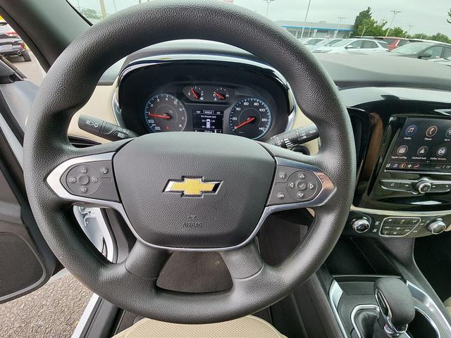 used 2023 Chevrolet Traverse car, priced at $26,982
