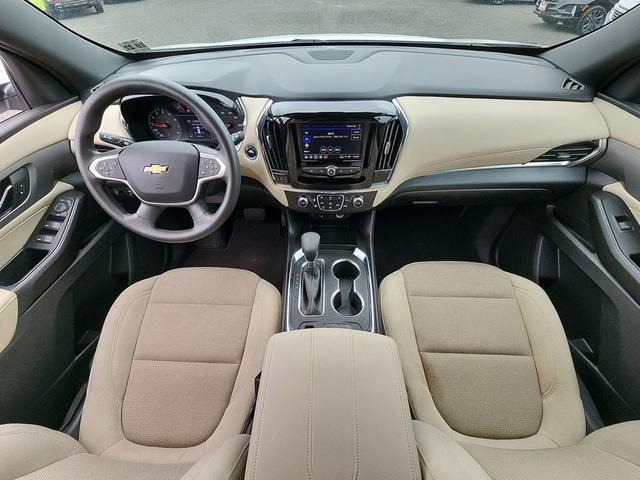 used 2023 Chevrolet Traverse car, priced at $26,982