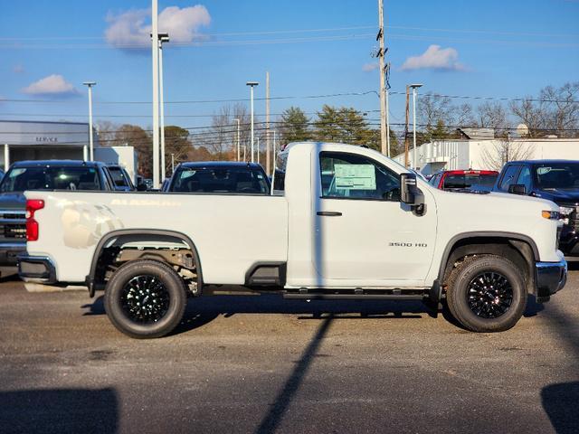 new 2025 Chevrolet Silverado 3500 car, priced at $54,772