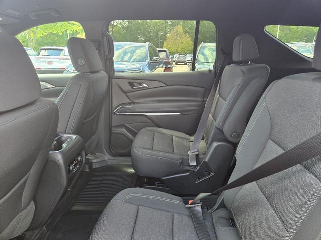 new 2026 Chevrolet Traverse car, priced at $43,022