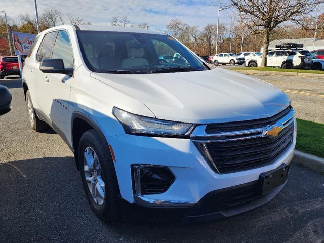 used 2022 Chevrolet Traverse car, priced at $28,471