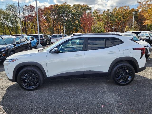 new 2025 Chevrolet Trax car, priced at $25,402