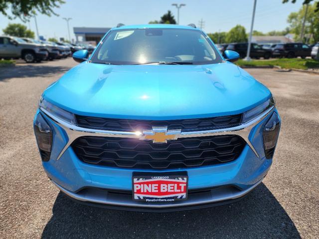 new 2025 Chevrolet Trax car, priced at $24,002