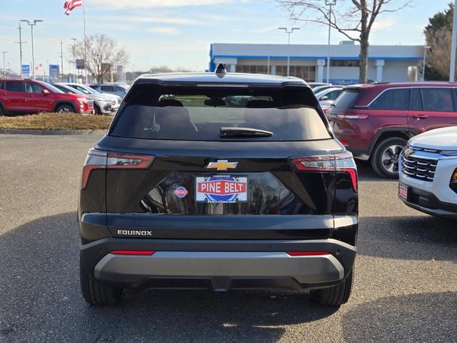 new 2025 Chevrolet Equinox car, priced at $28,458