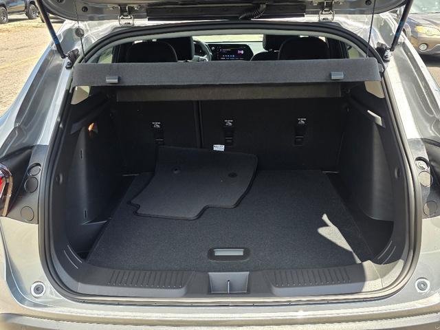 new 2025 Chevrolet Trax car, priced at $24,997