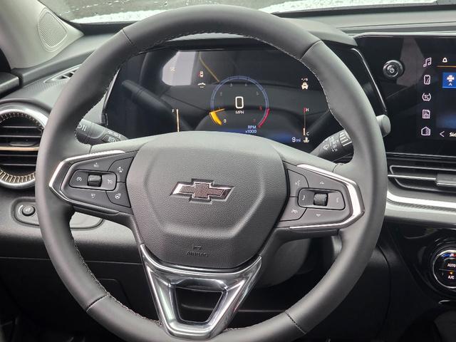 new 2025 Chevrolet Trax car, priced at $26,647
