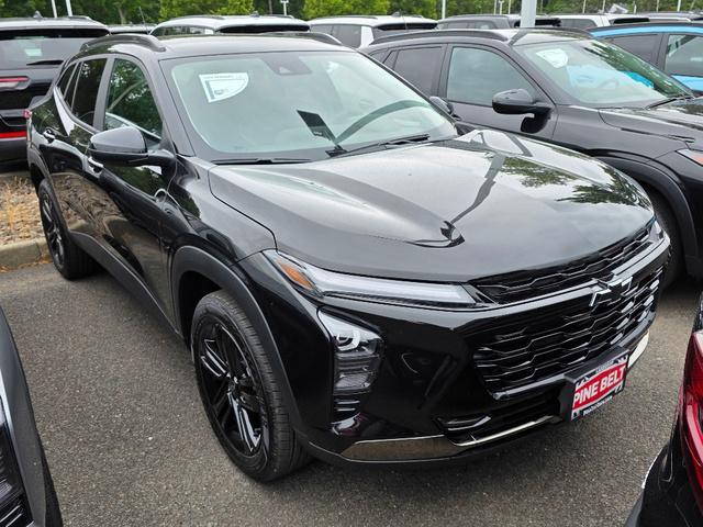 new 2025 Chevrolet Trax car, priced at $26,812