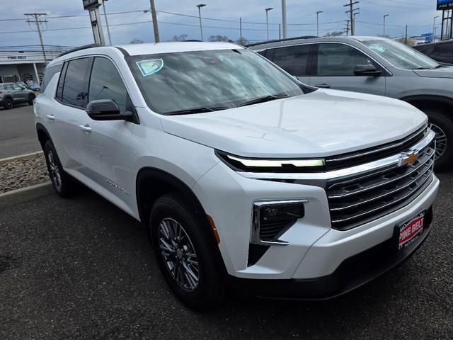 new 2025 Chevrolet Traverse car, priced at $42,898