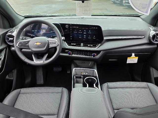 new 2025 Chevrolet Equinox car, priced at $30,157