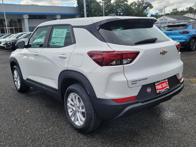 new 2025 Chevrolet TrailBlazer car, priced at $26,102