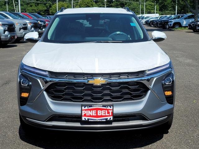 new 2025 Chevrolet Trax car, priced at $23,352