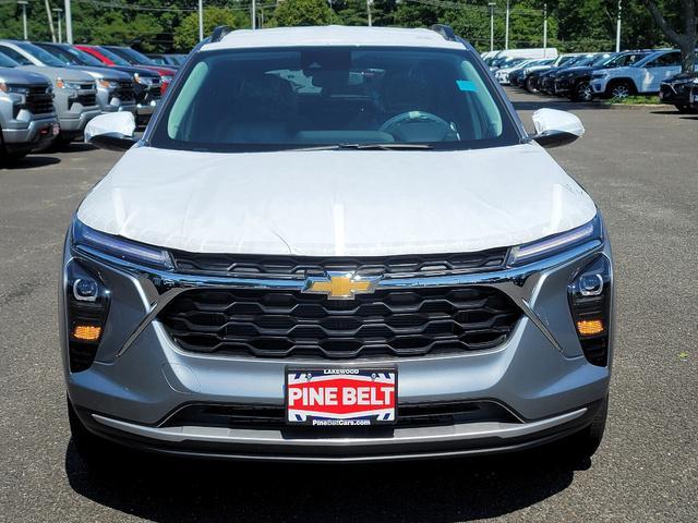 new 2025 Chevrolet Trax car, priced at $23,252