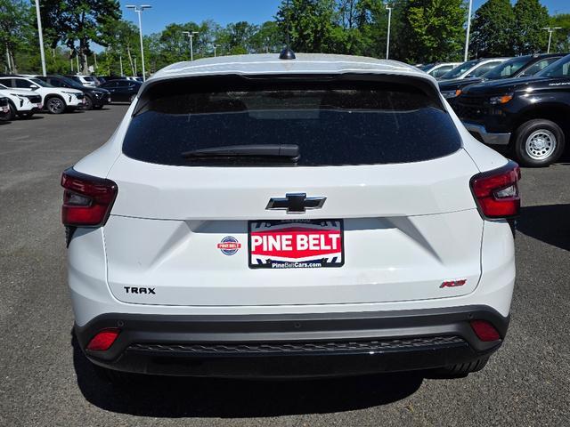 new 2025 Chevrolet Trax car, priced at $23,802