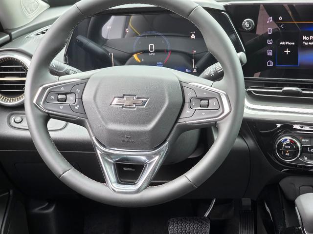 new 2025 Chevrolet Trax car, priced at $26,712