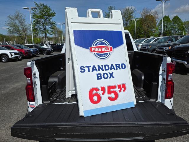 new 2025 Chevrolet Silverado 1500 car, priced at $58,812