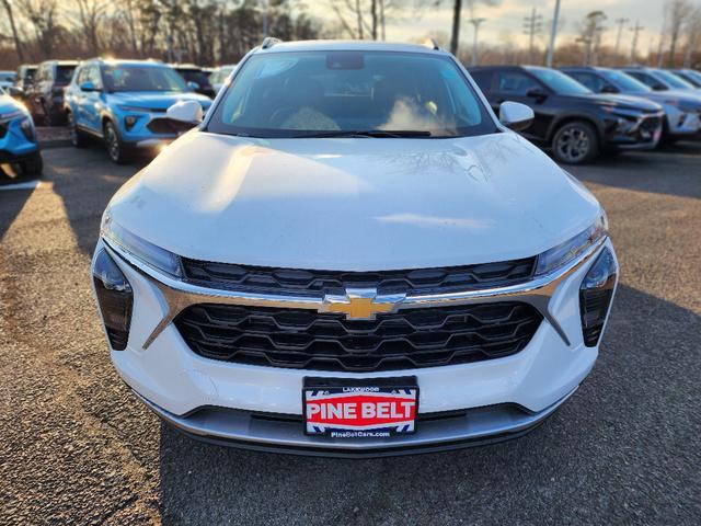 new 2025 Chevrolet Trax car, priced at $25,235