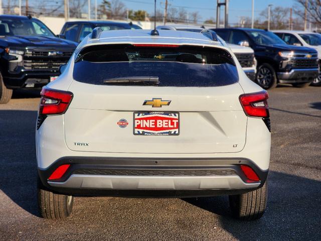 new 2025 Chevrolet Trax car, priced at $25,235