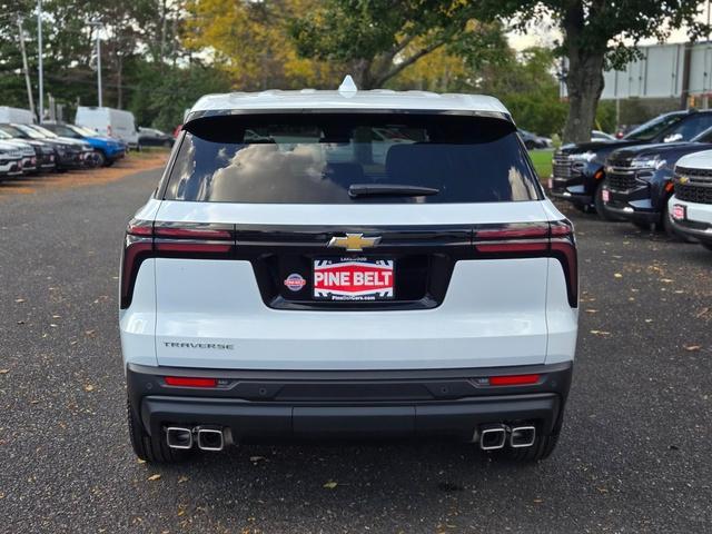 new 2024 Chevrolet Traverse car, priced at $36,652