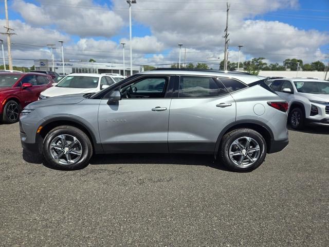 new 2025 Chevrolet Blazer car, priced at $33,632