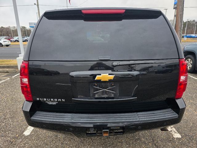 used 2013 Chevrolet Suburban car, priced at $18,000