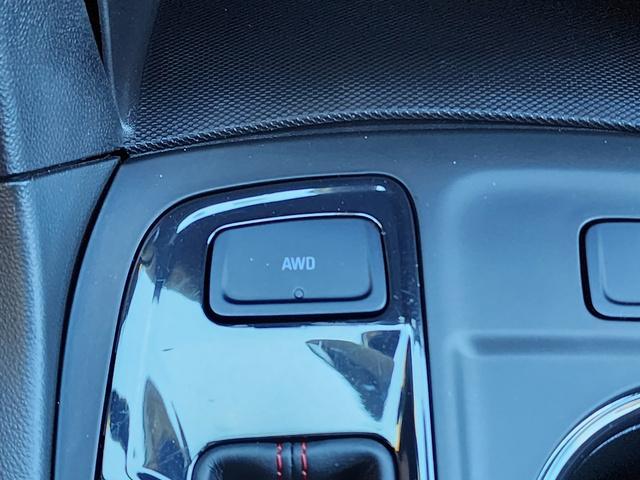 used 2022 Chevrolet Equinox car, priced at $22,612