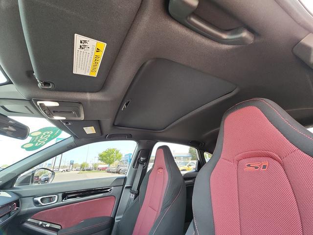 used 2023 Honda Civic Si car, priced at $27,614