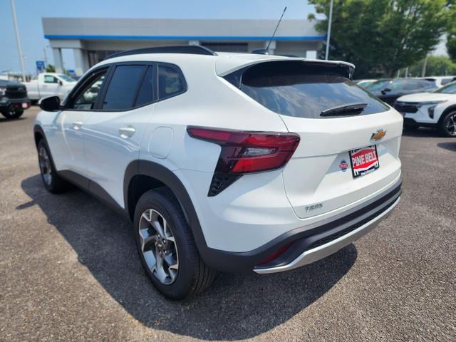 new 2025 Chevrolet Trax car, priced at $23,607
