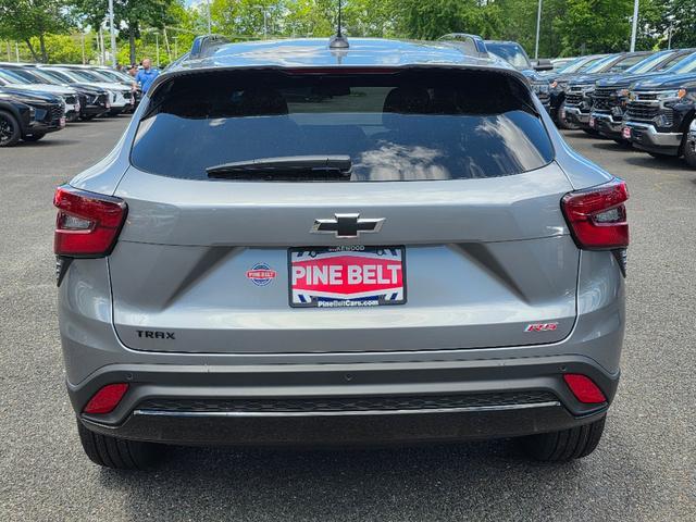 new 2025 Chevrolet Trax car, priced at $26,202