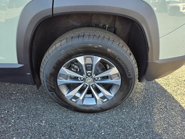 new 2025 Chevrolet Equinox car, priced at $33,242