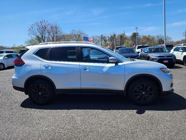 used 2019 Nissan Rogue car, priced at $16,812