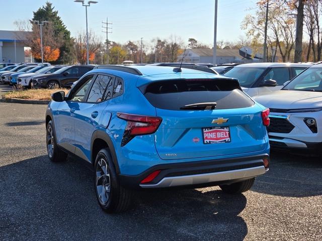 new 2025 Chevrolet Trax car, priced at $24,592