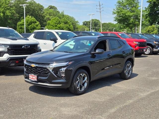 new 2025 Chevrolet Trax car, priced at $24,742