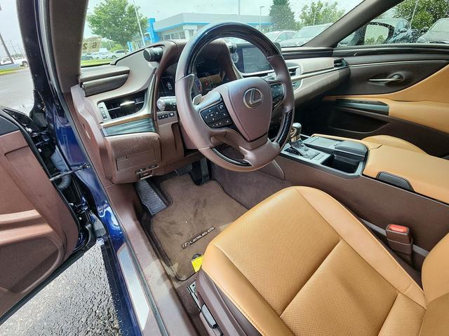 used 2020 Lexus ES 350 car, priced at $25,143