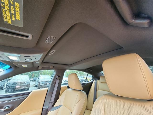 used 2020 Lexus ES 350 car, priced at $25,143