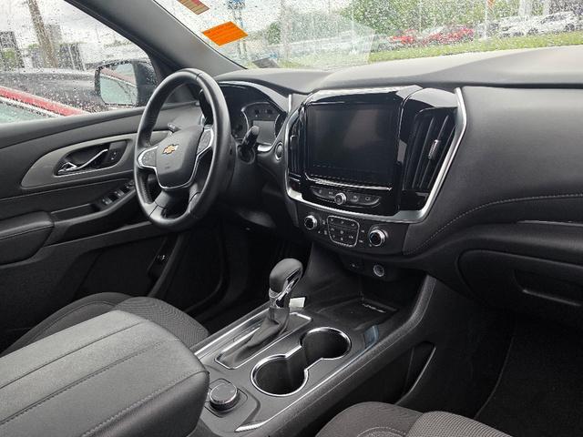 used 2022 Chevrolet Traverse car, priced at $29,471