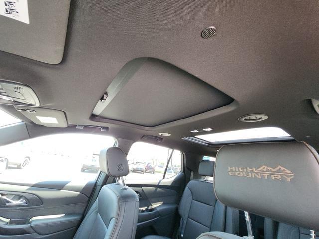 used 2022 Chevrolet Traverse car, priced at $40,000