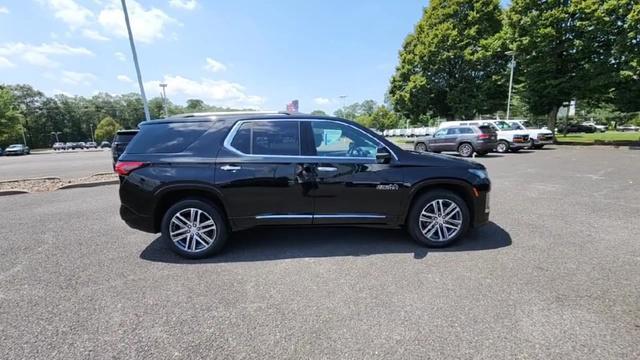 used 2022 Chevrolet Traverse car, priced at $40,000