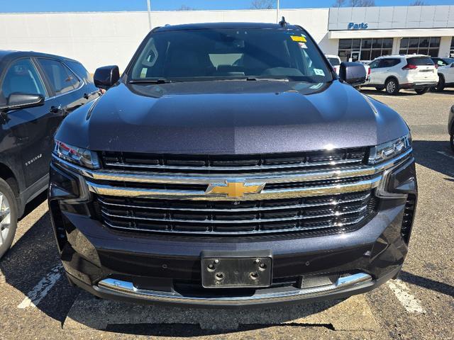 new 2022 Chevrolet Suburban car