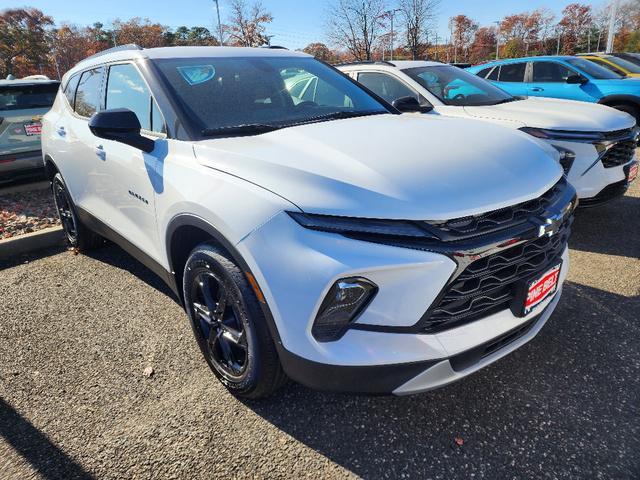 new 2025 Chevrolet Blazer car, priced at $34,442