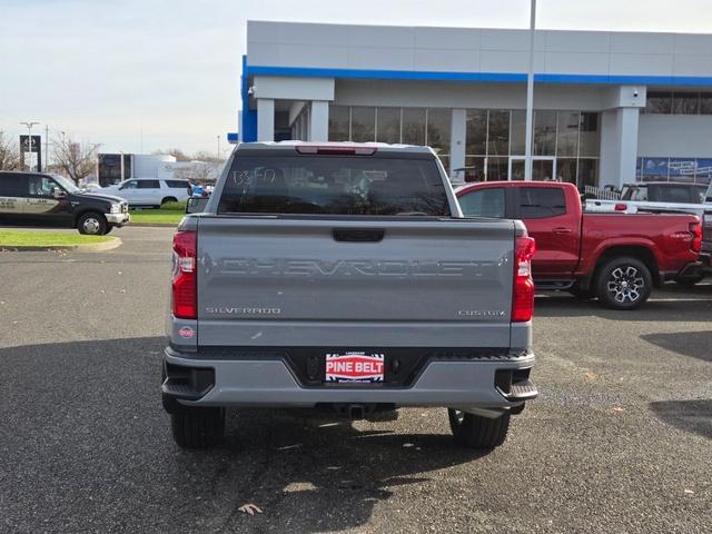 new 2025 Chevrolet Silverado 1500 car, priced at $45,592