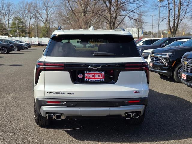 new 2025 Chevrolet Traverse car, priced at $51,047